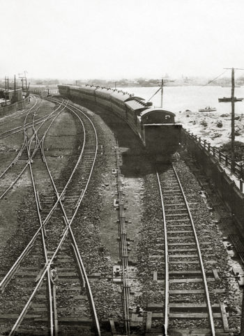 Fremantle Rail c1940 Courtesy of Courtesy of RWAHS