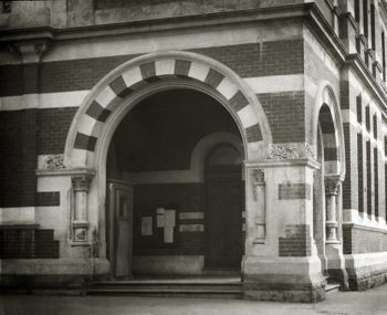 Entrance to Post Office Fremantle 1926