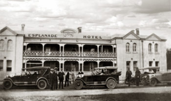 Bussleton Esplanade Hotel c1925