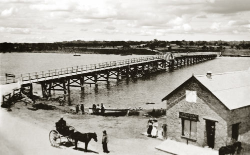 M1-Mandurah Bridge On The Murray c1900
